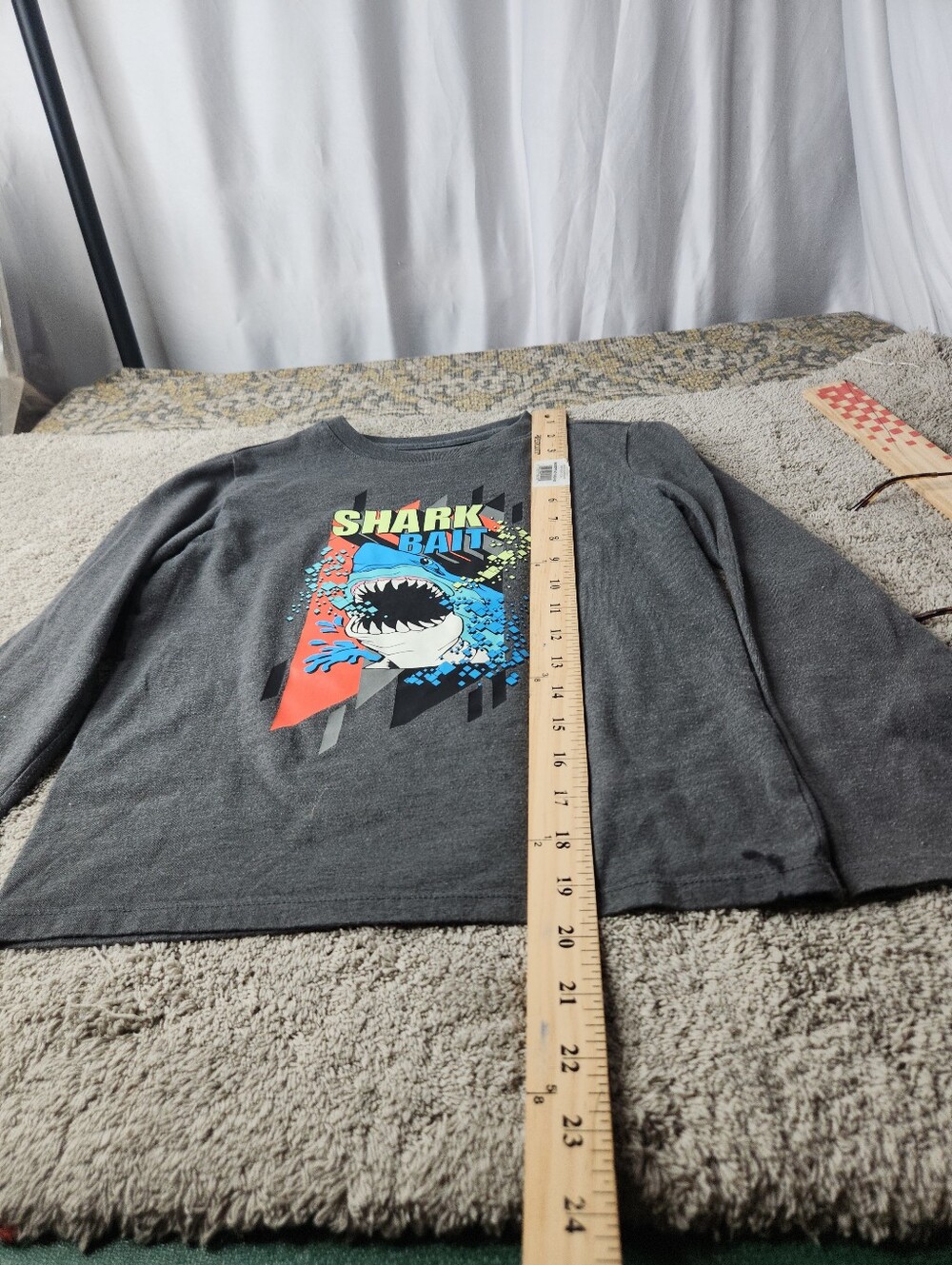 Boy's Grey Long Sleeve "Shark Bait" Tee - Cat & Jack - S (6/7) - Picture 10 of 11